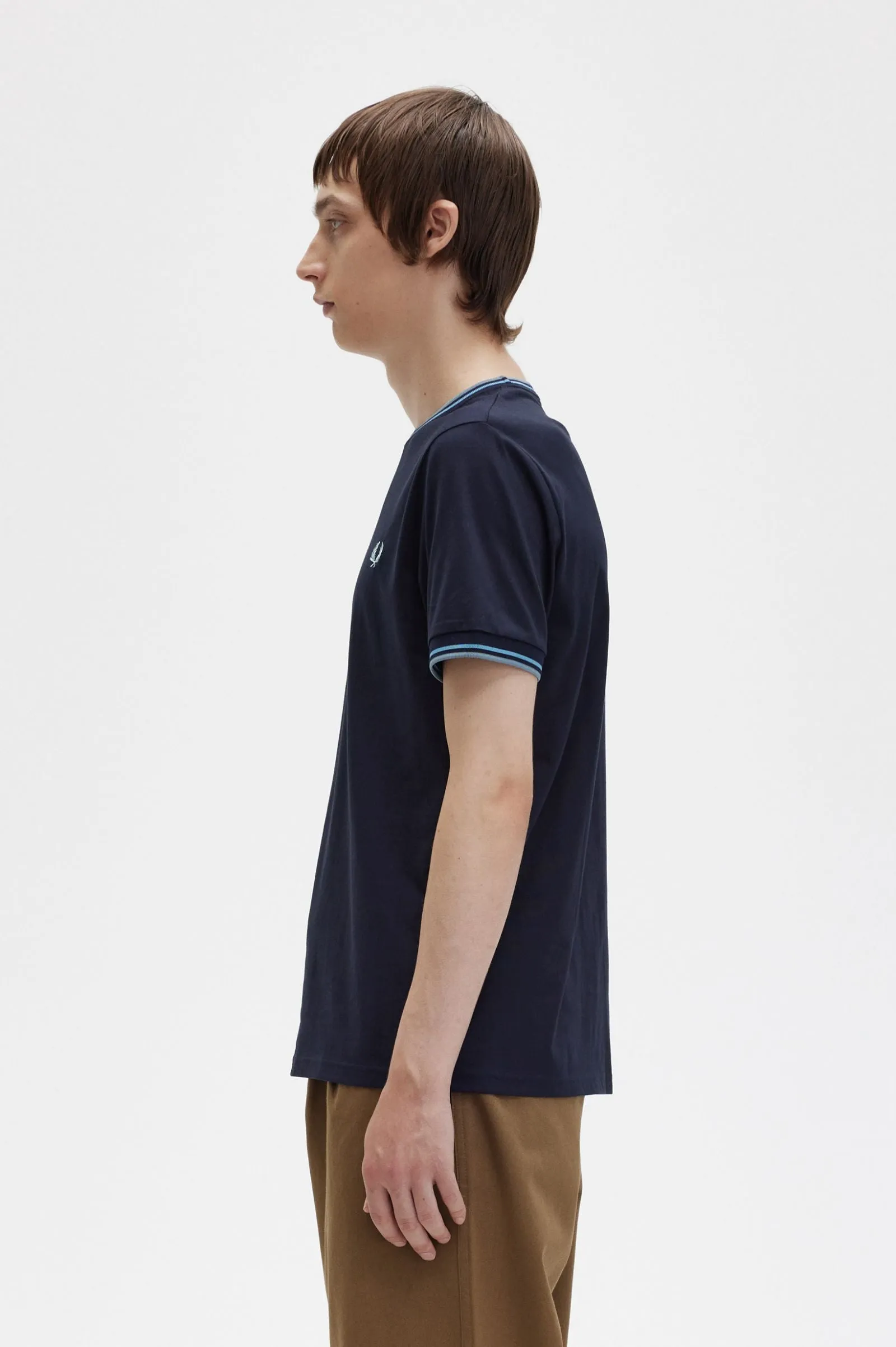 Fred Perry T-Shirt M1588-S37 con Bordo Blu