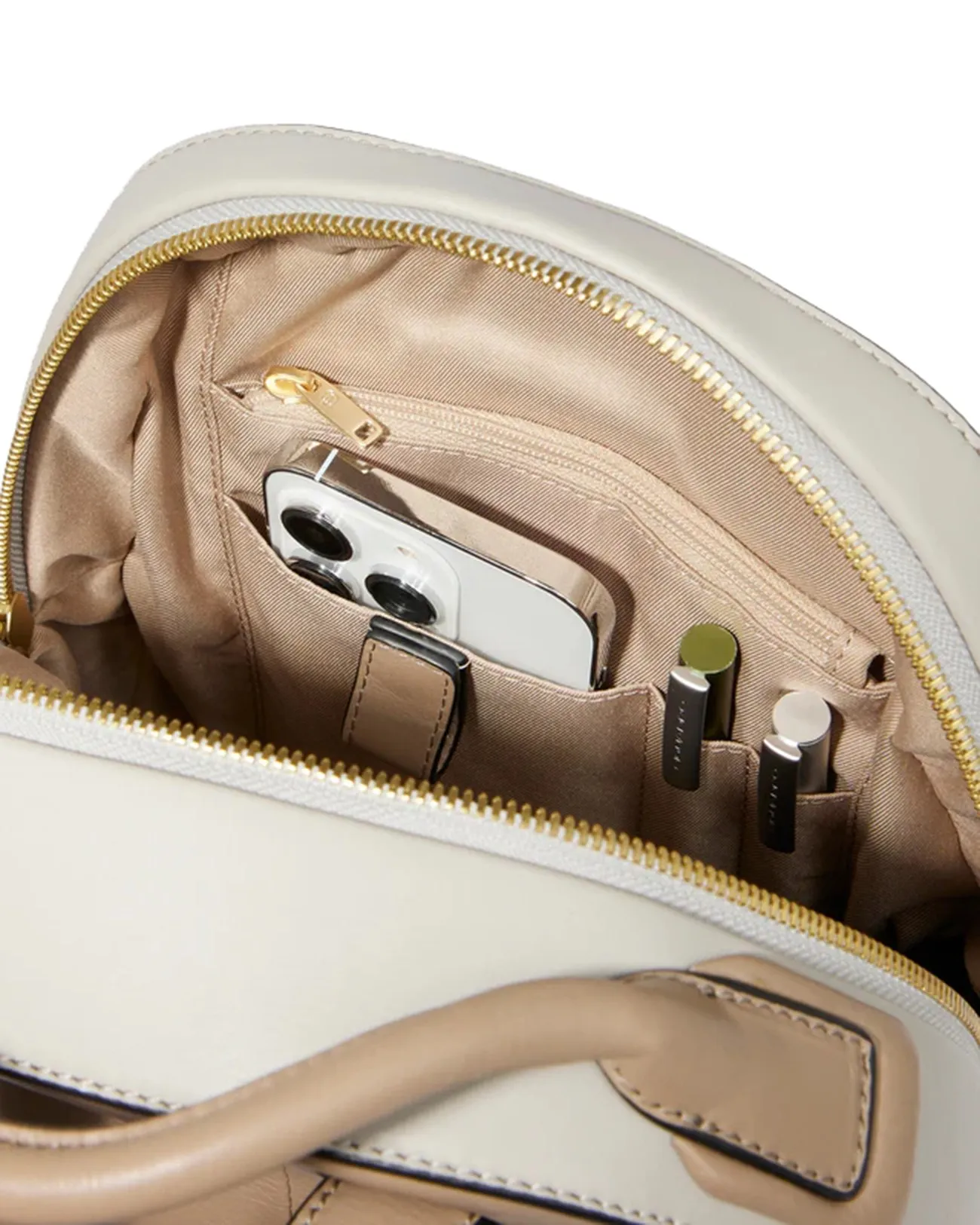 Piquadro - Zainetto donna in pelle con porta iPad®mini Ashley | Studioarch.com